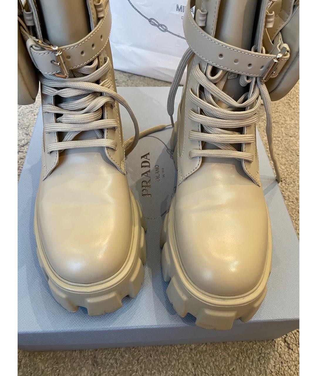 PRADA Бежевые кожаные ботинки, фото 3
