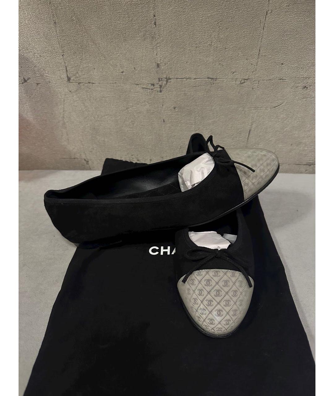 CHANEL PRE-OWNED Черные замшевые балетки, фото 6