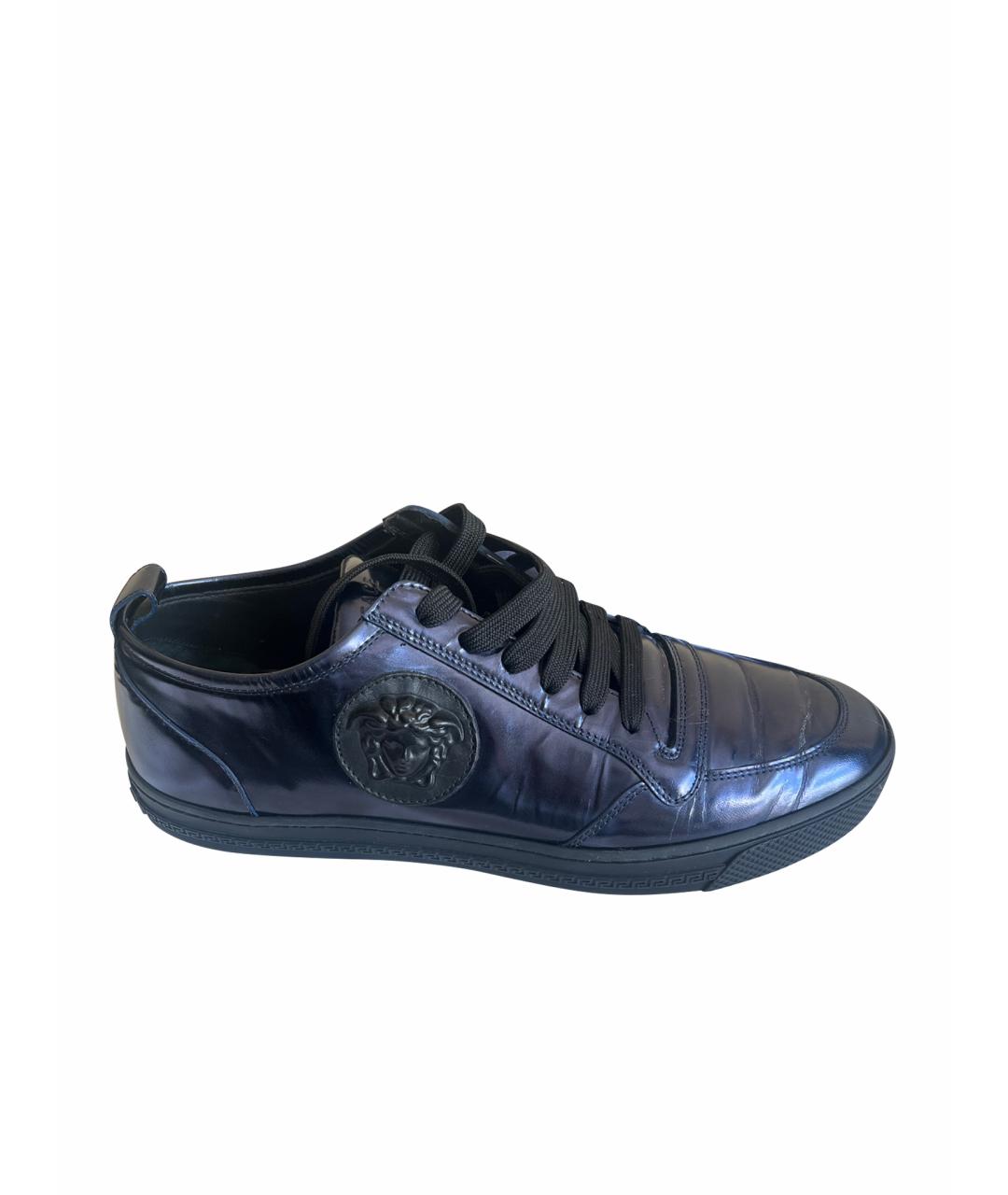 VERSACE Темно-синие низкие кроссовки / кеды из лакированной кожи, фото 1