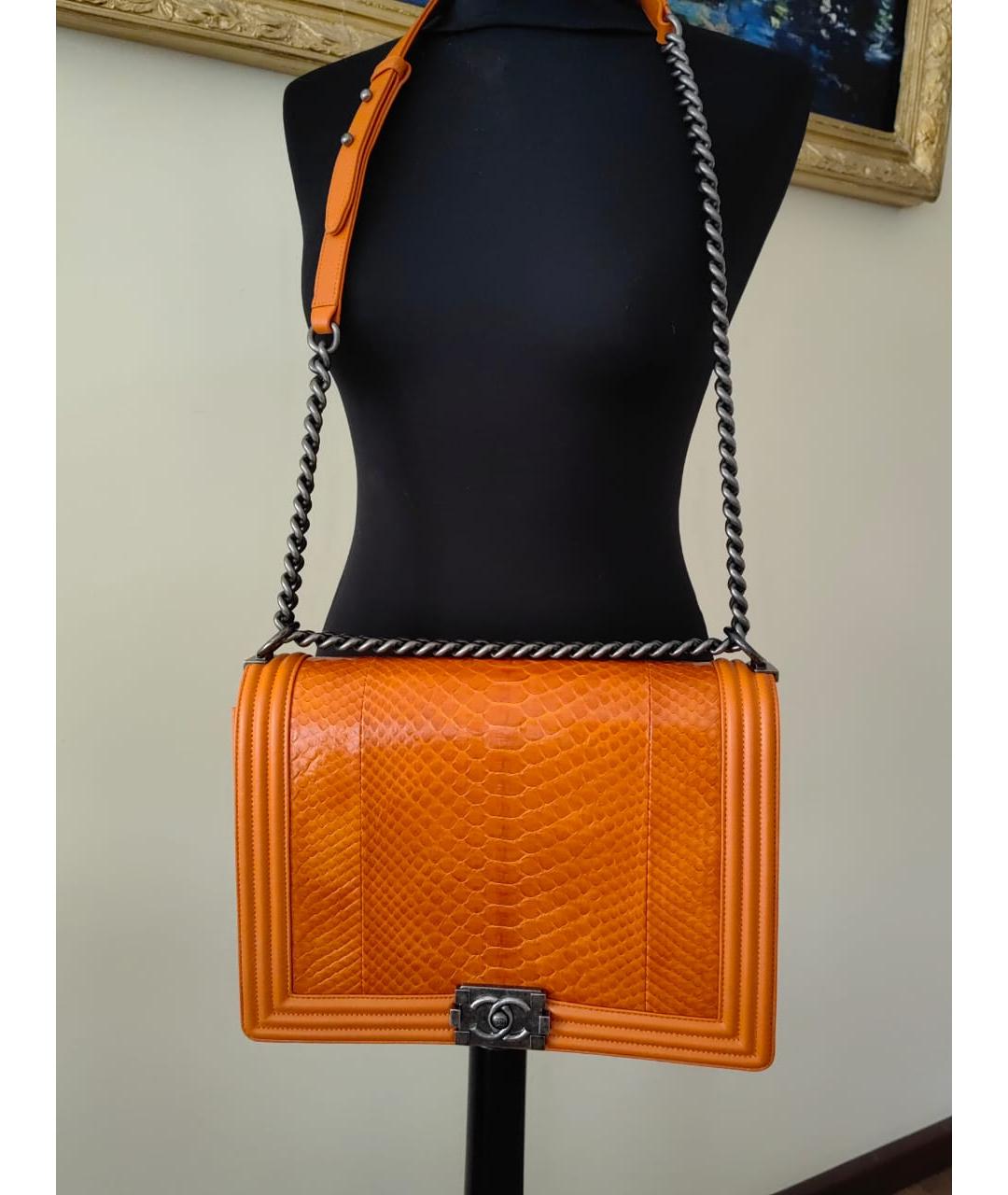 CHANEL PRE-OWNED Оранжевая сумка через плечо из экзотической кожи, фото 2