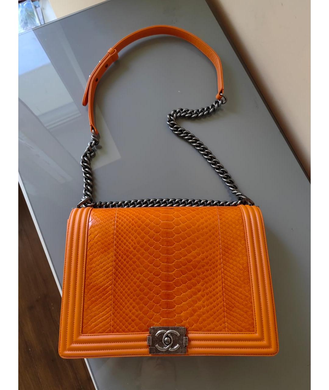 CHANEL PRE-OWNED Оранжевая сумка через плечо из экзотической кожи, фото 3