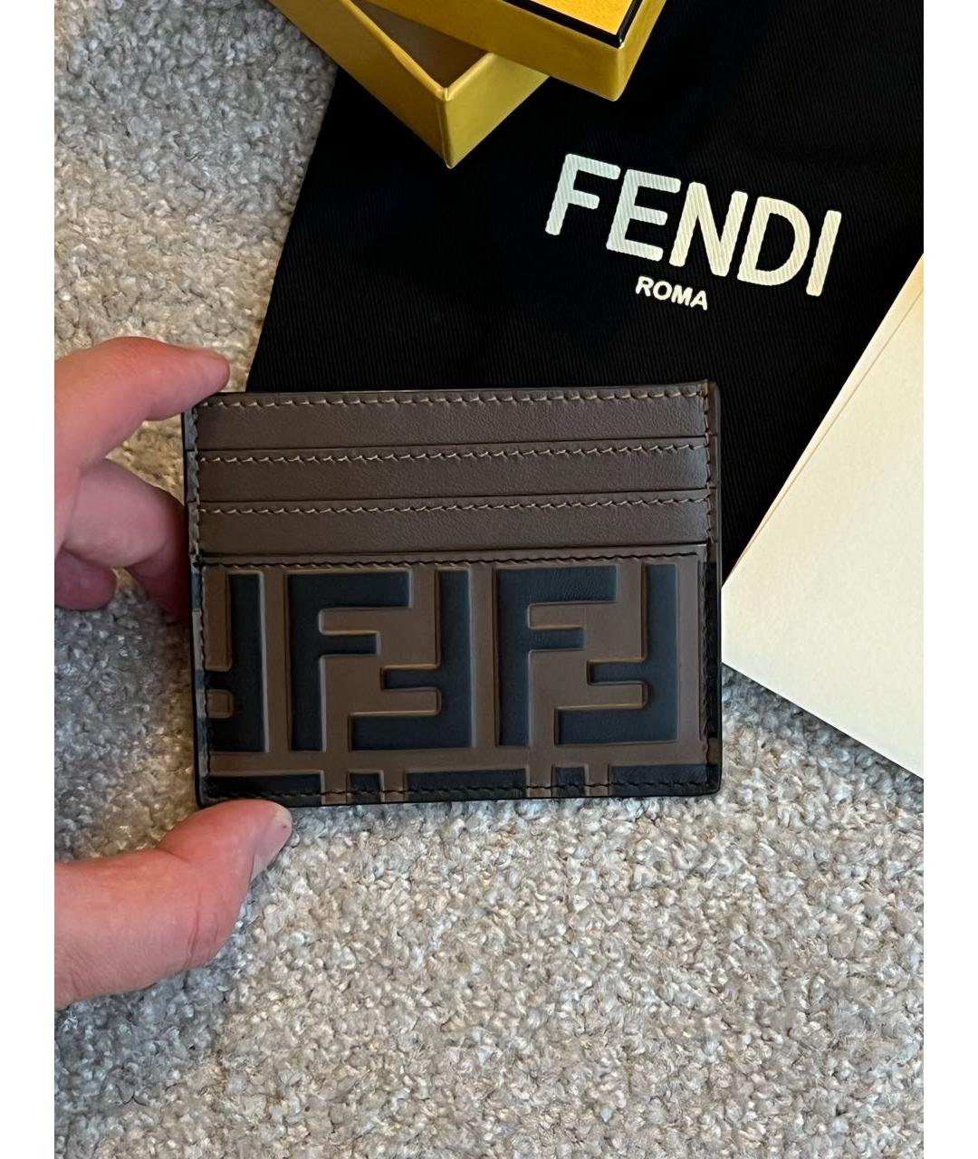 FENDI Коричневый кожаный кардхолдер, фото 3