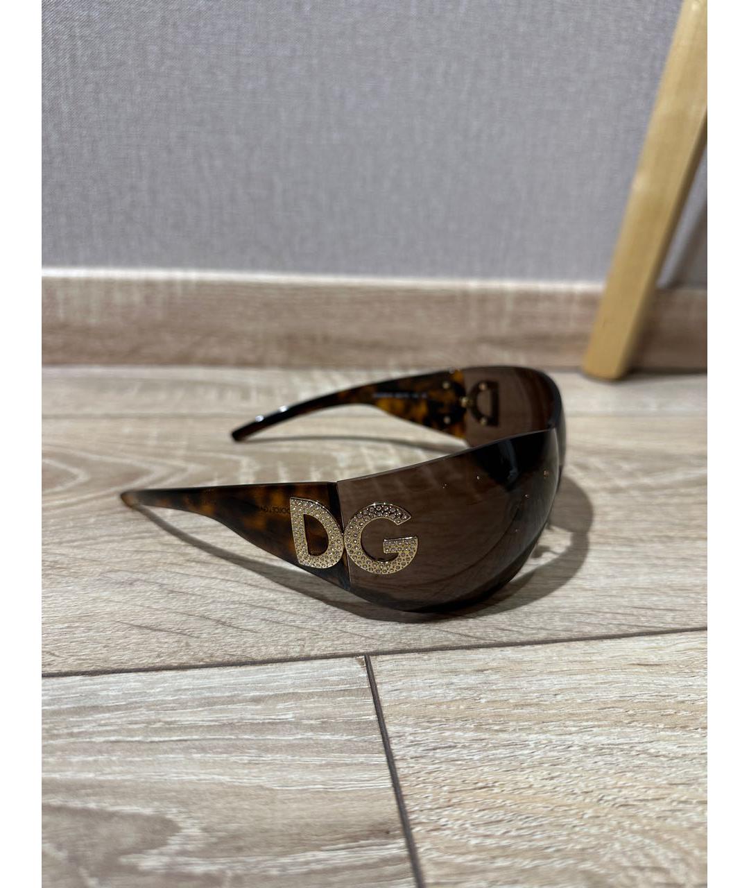 DOLCE&GABBANA Коричневые пластиковые солнцезащитные очки, фото 2