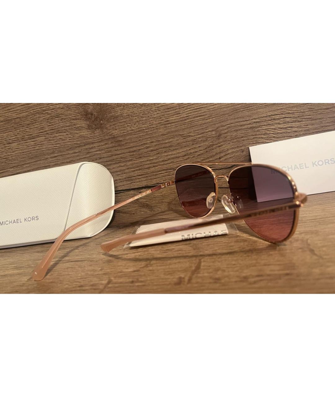 MICHAEL KORS Розовые металлические солнцезащитные очки, фото 3