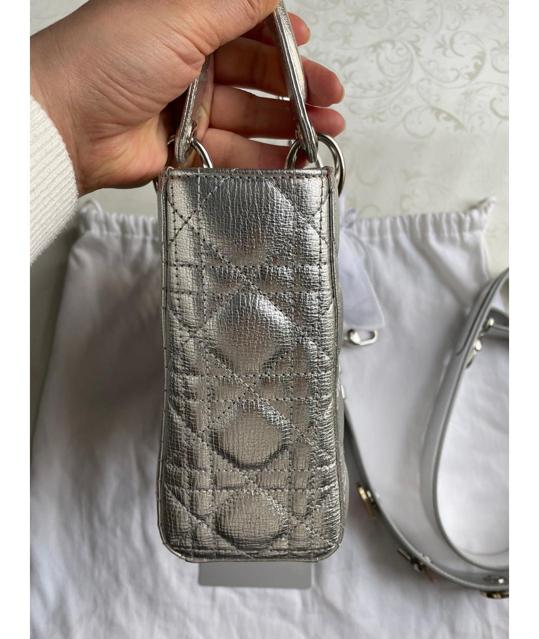 CHRISTIAN DIOR PRE-OWNED Серебряная кожаная сумка с короткими ручками, фото 5