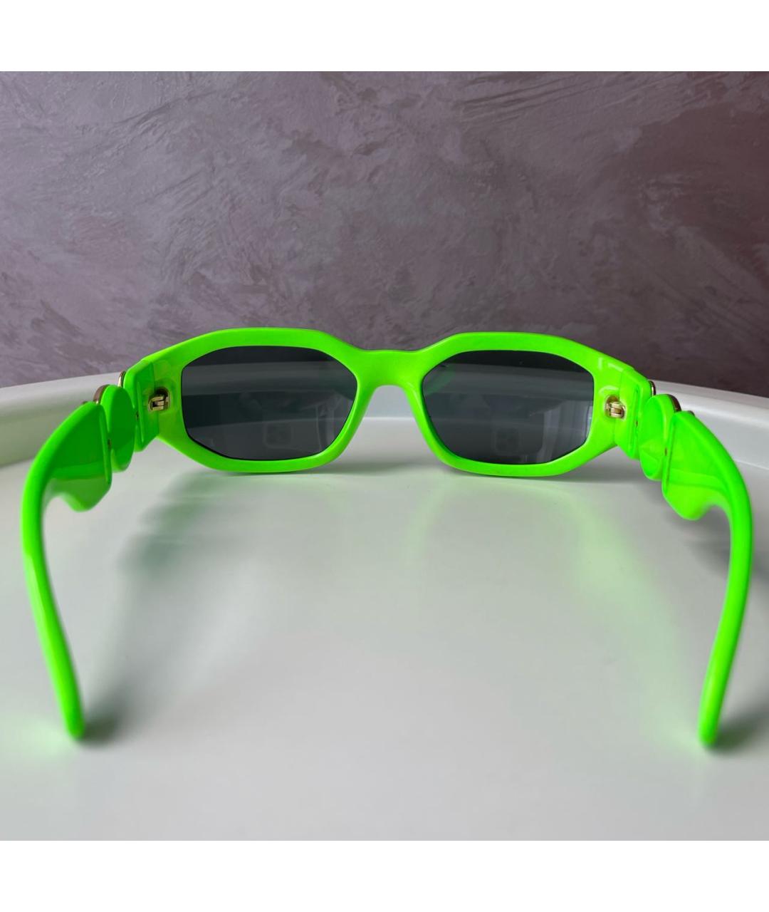 VERSACE Салатовые пластиковые солнцезащитные очки, фото 3