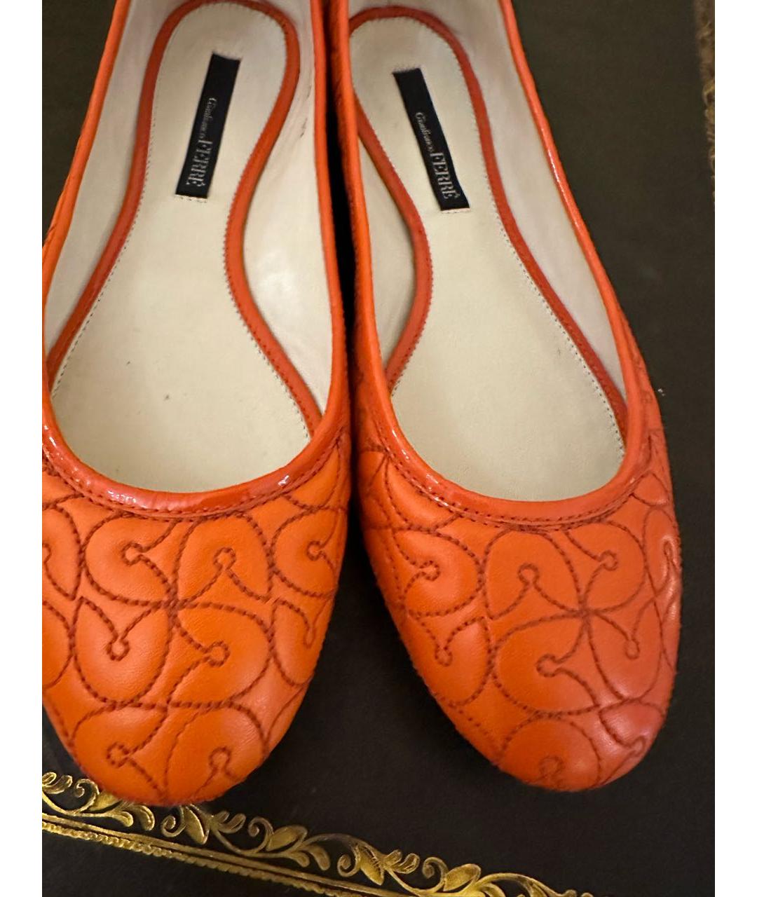 GIANFRANCO FERRE Оранжевое кожаные балетки, фото 2