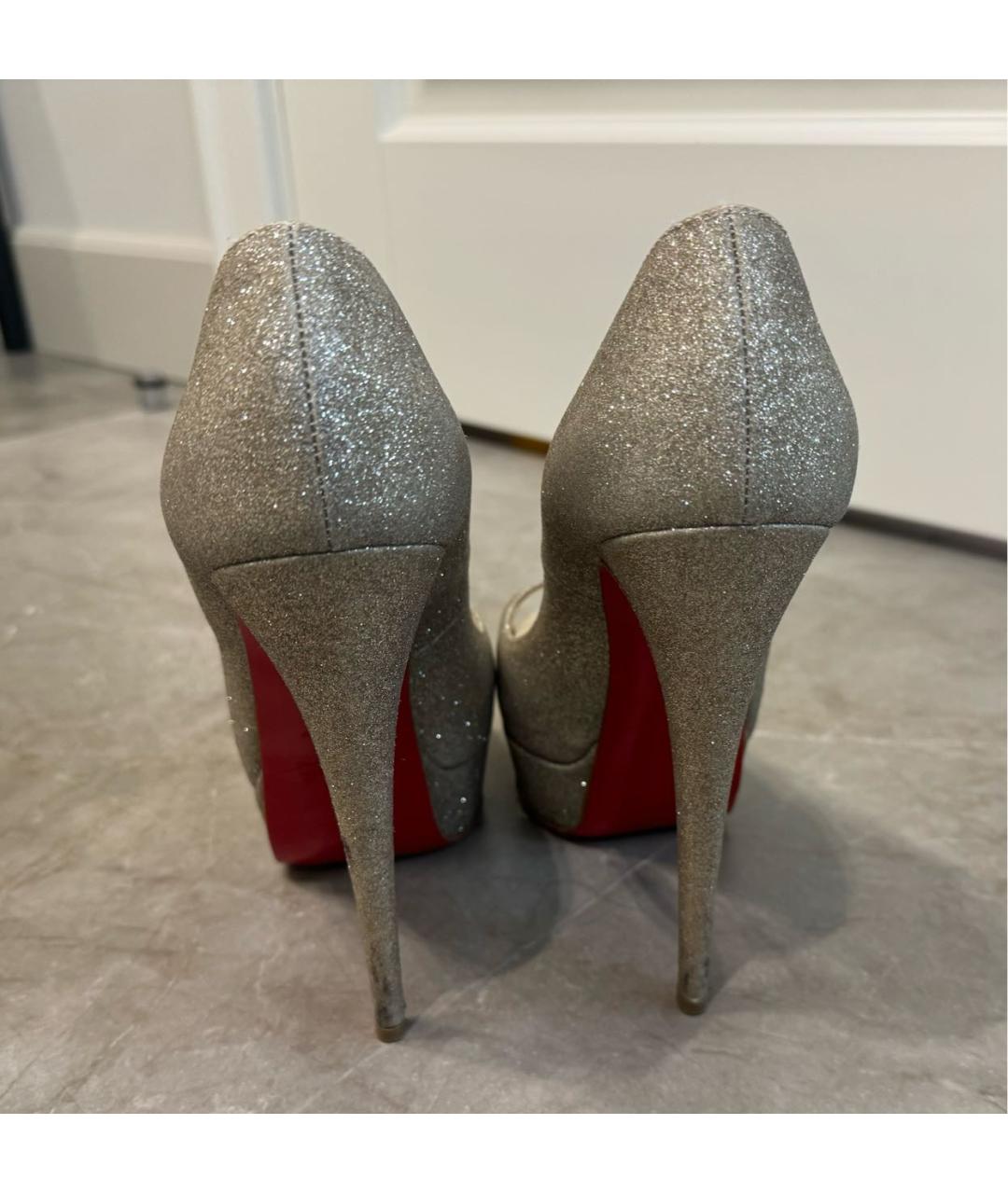 CHRISTIAN LOUBOUTIN Серебряные туфли, фото 4