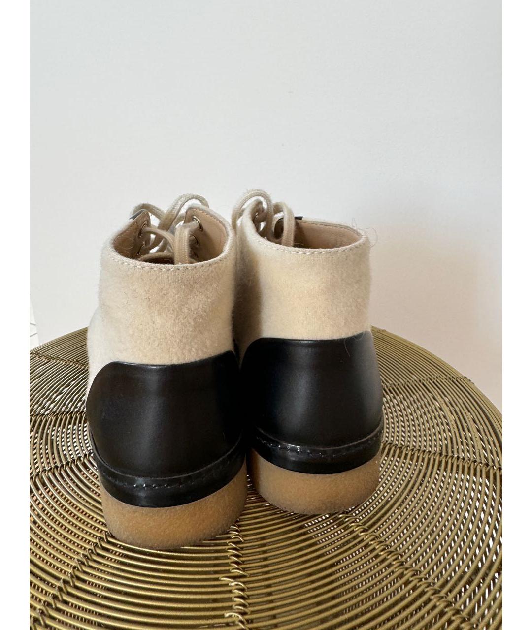 CHANEL PRE-OWNED Бежевые текстильные ботинки, фото 4