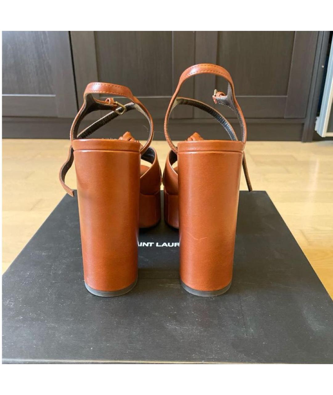 SAINT LAURENT Коричневые кожаные босоножки, фото 3
