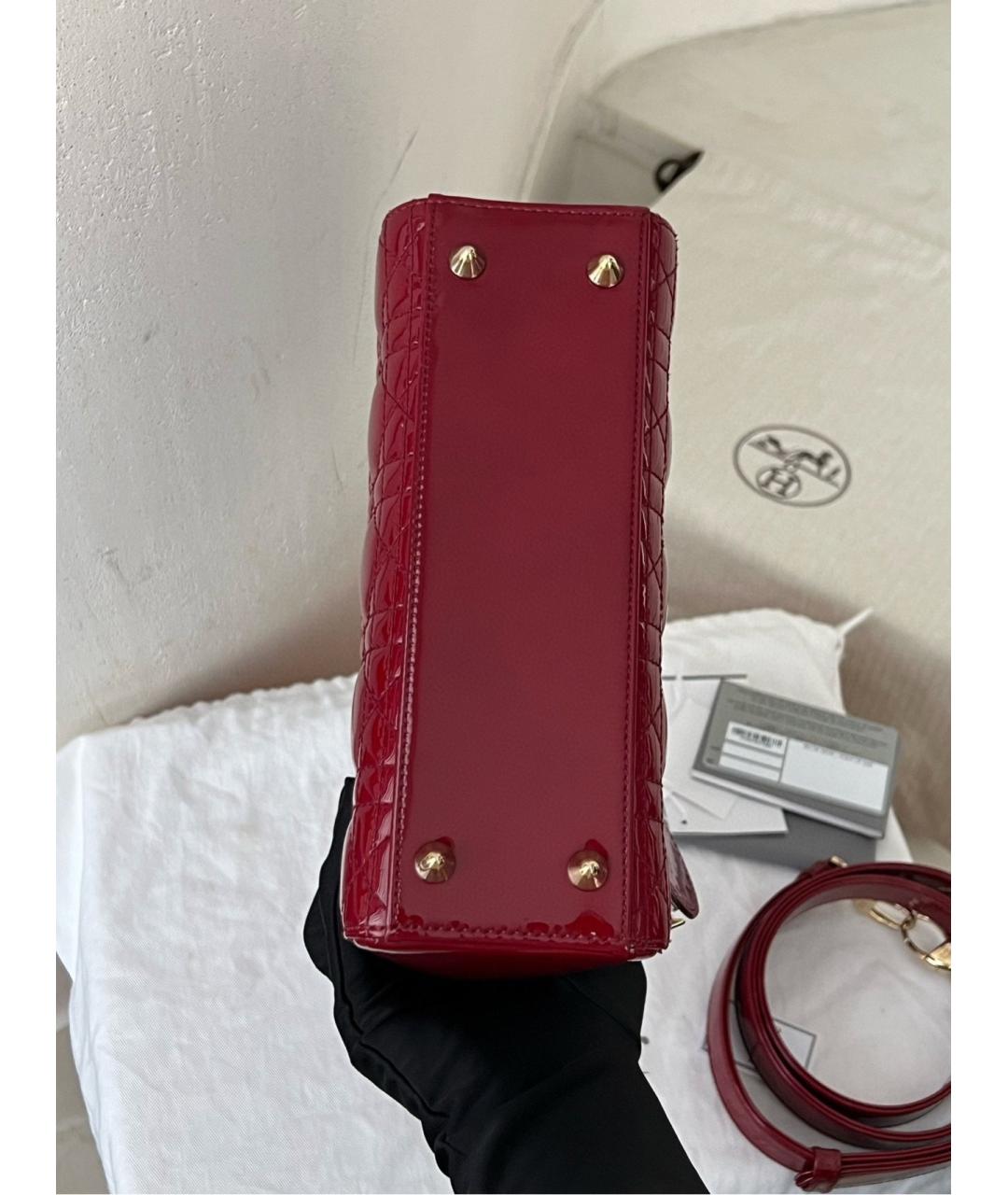 CHRISTIAN DIOR PRE-OWNED Красная сумка через плечо из лакированной кожи, фото 5