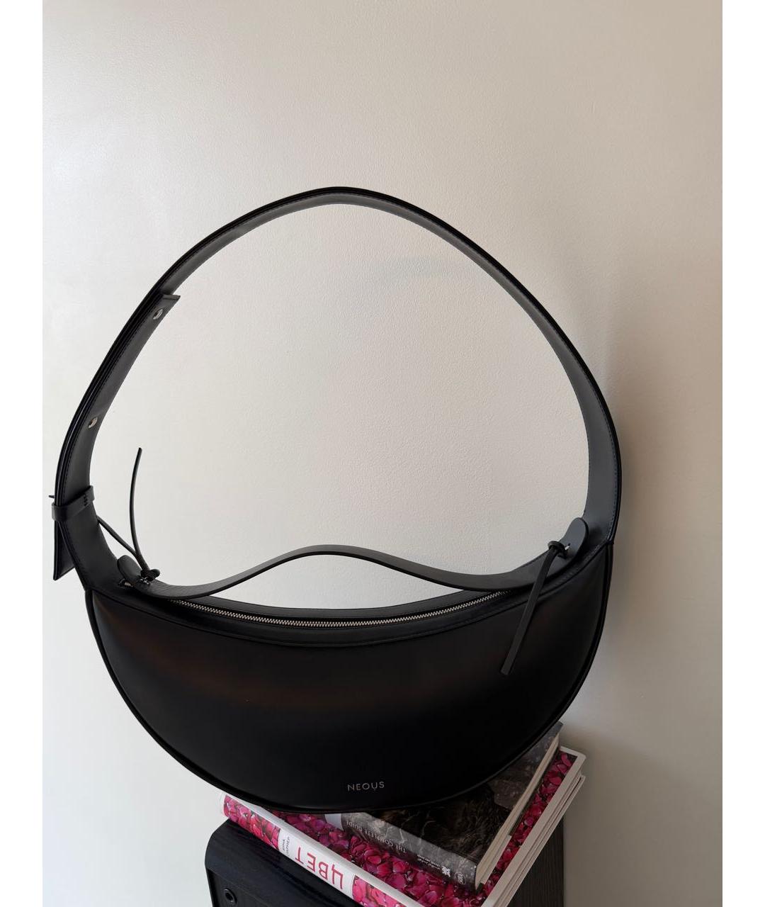 NEOUS Черная кожаная сумка с короткими ручками, фото 6