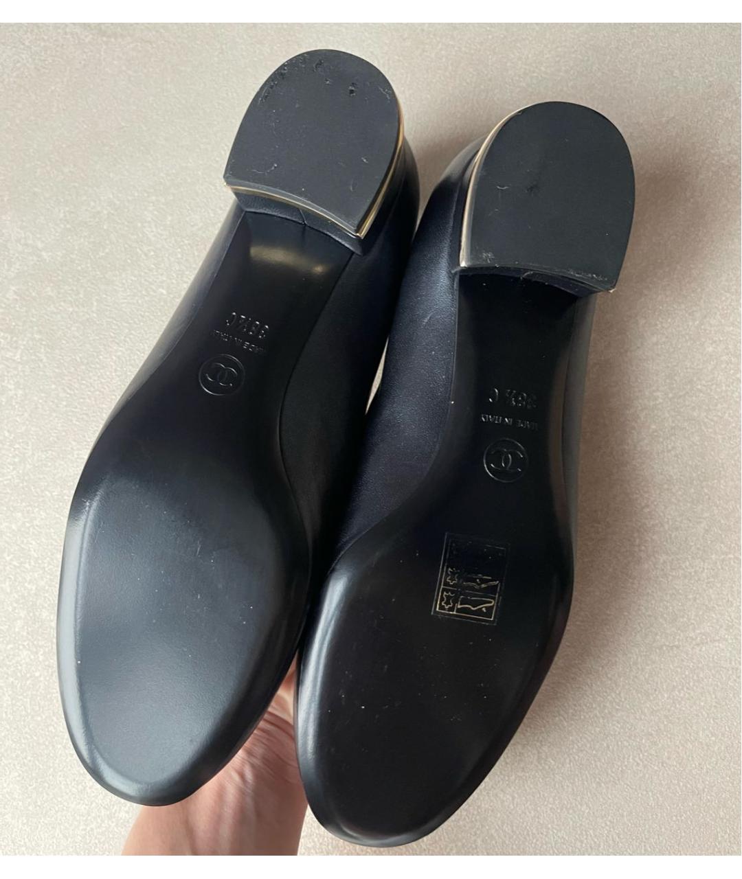 CHANEL PRE-OWNED Темно-синие кожаные туфли, фото 5