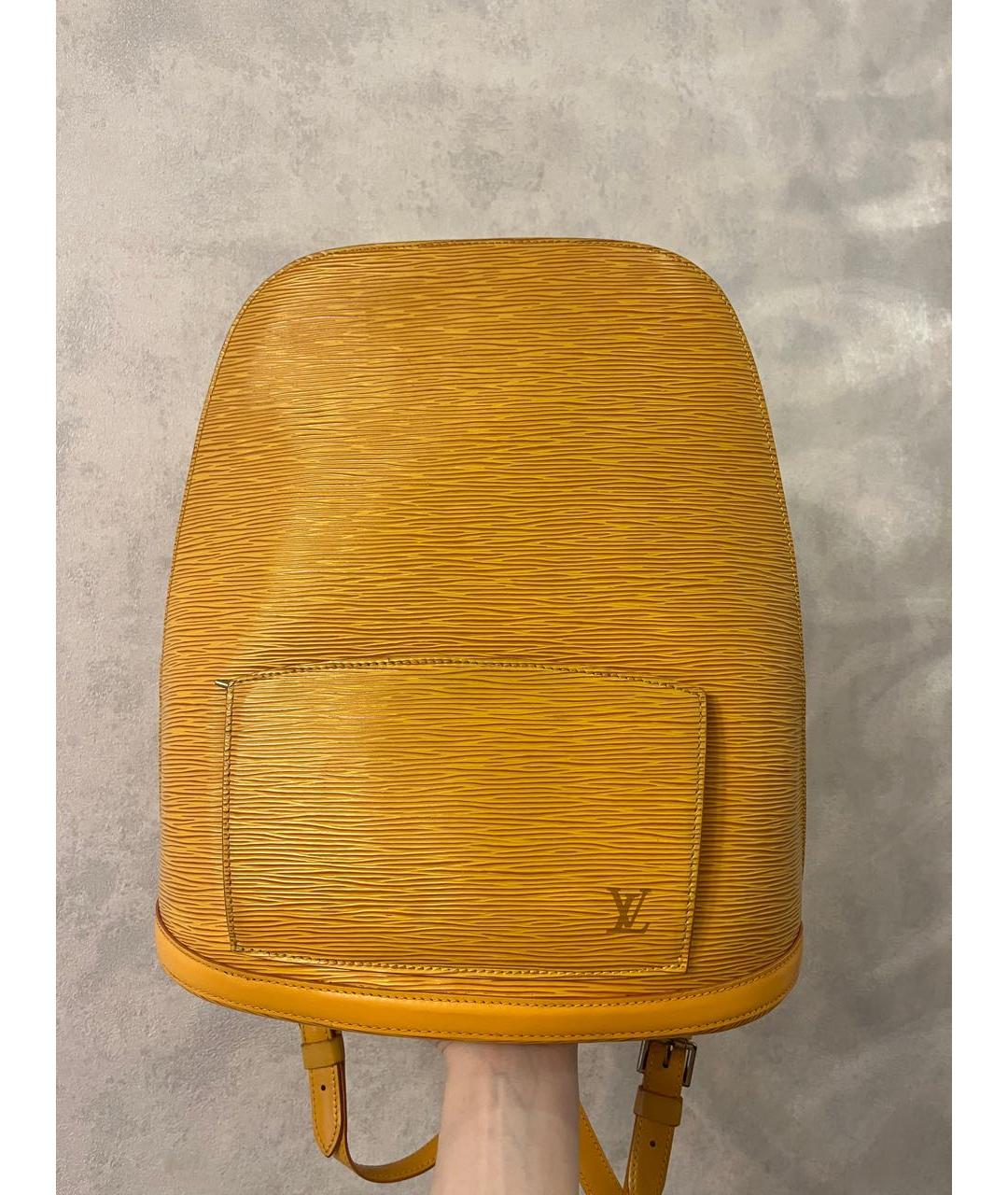 LOUIS VUITTON PRE-OWNED Желтый кожаный рюкзак, фото 2