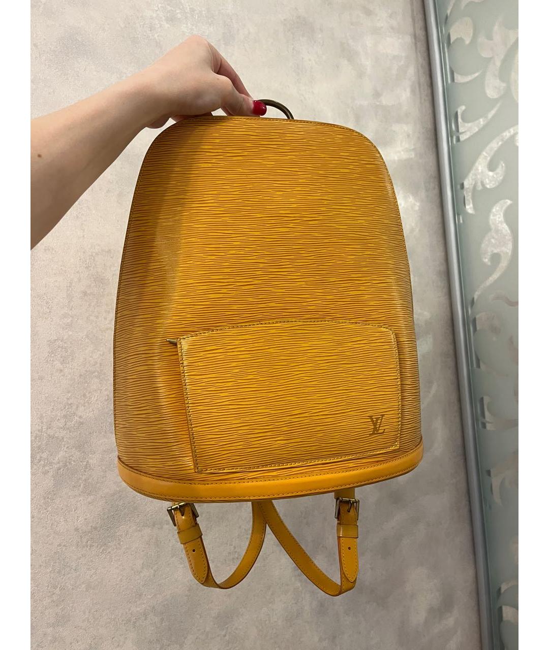 LOUIS VUITTON PRE-OWNED Желтый кожаный рюкзак, фото 9