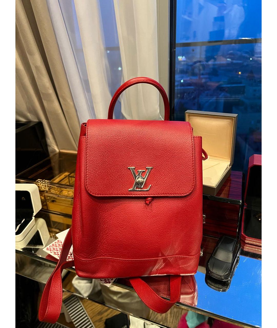 LOUIS VUITTON PRE-OWNED Красный кожаный рюкзак, фото 8
