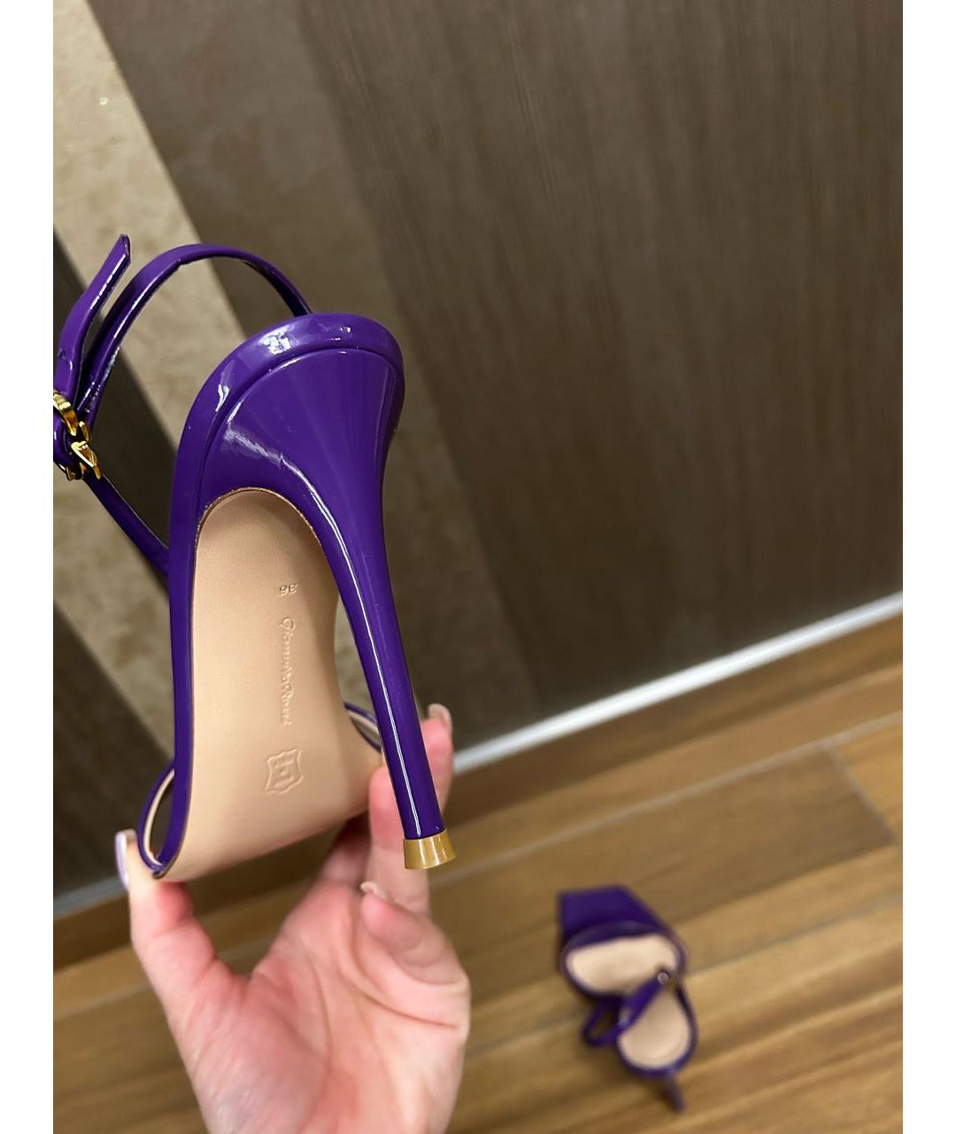 GIANVITO ROSSI Фиолетовые босоножки из лакированной кожи, фото 6