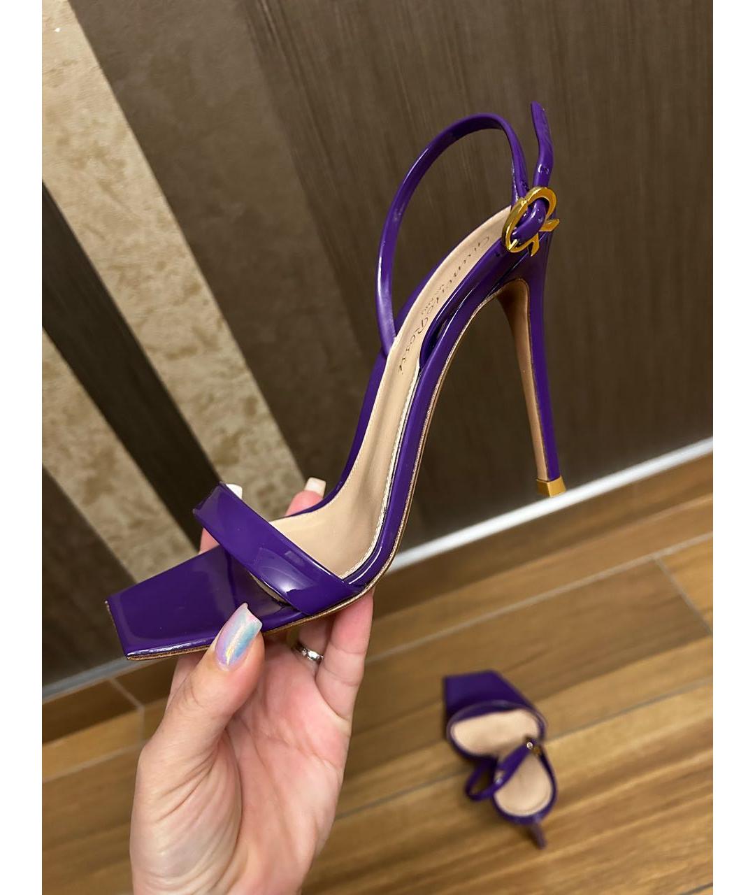 GIANVITO ROSSI Фиолетовые босоножки из лакированной кожи, фото 7