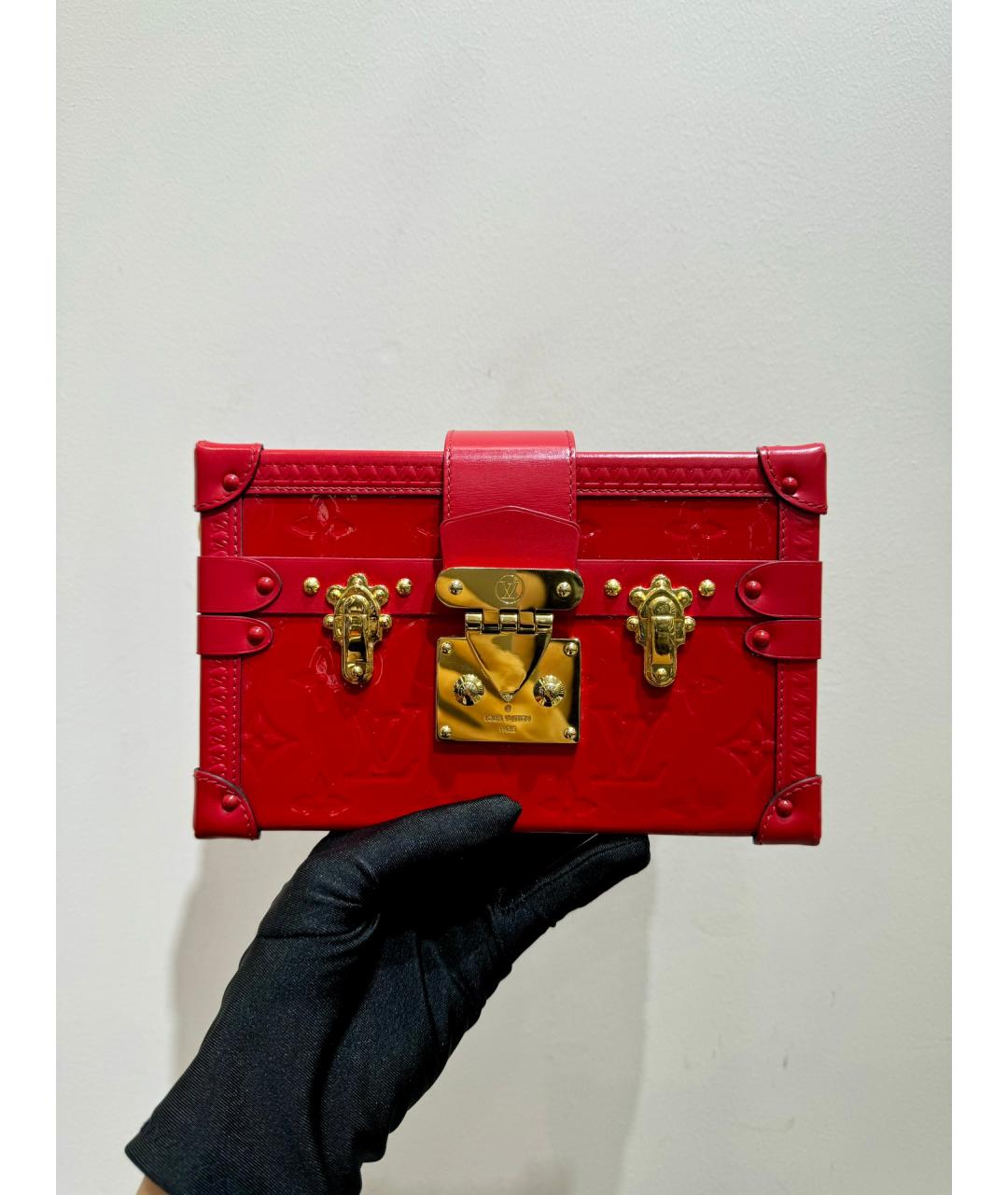 LOUIS VUITTON PRE-OWNED Красная сумка через плечо из лакированной кожи, фото 3