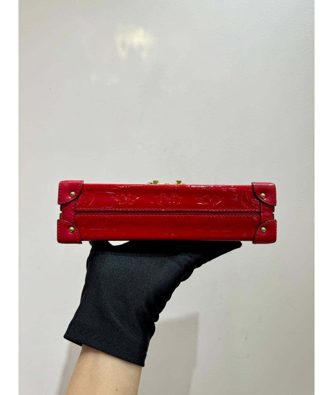 LOUIS VUITTON PRE-OWNED Красная сумка через плечо из лакированной кожи, фото 5