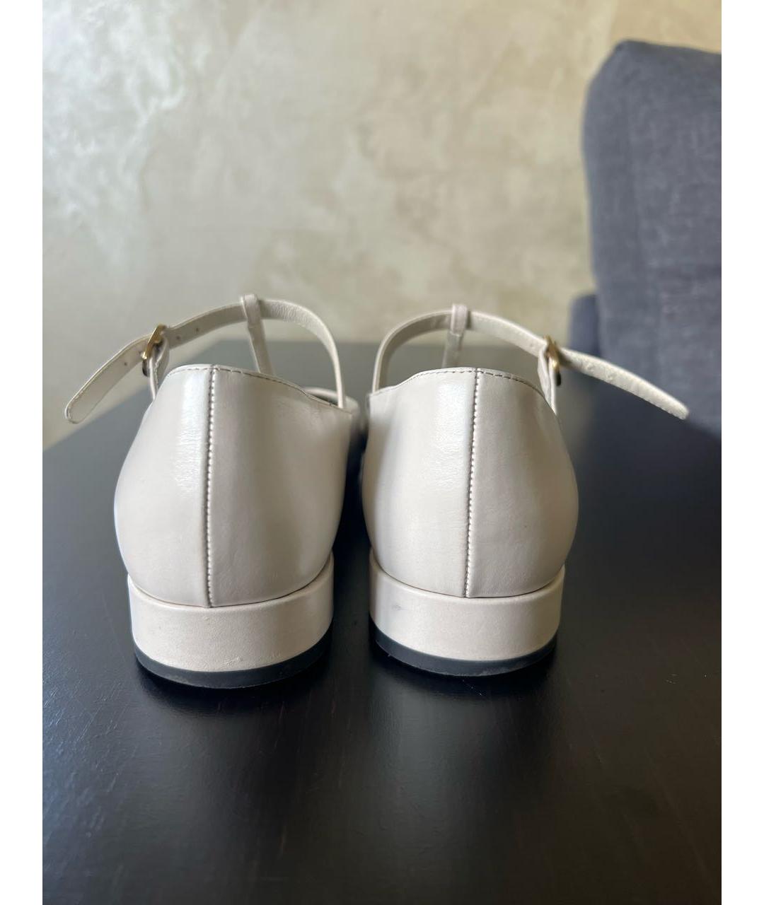 CHANEL PRE-OWNED Белые кожаные туфли, фото 4