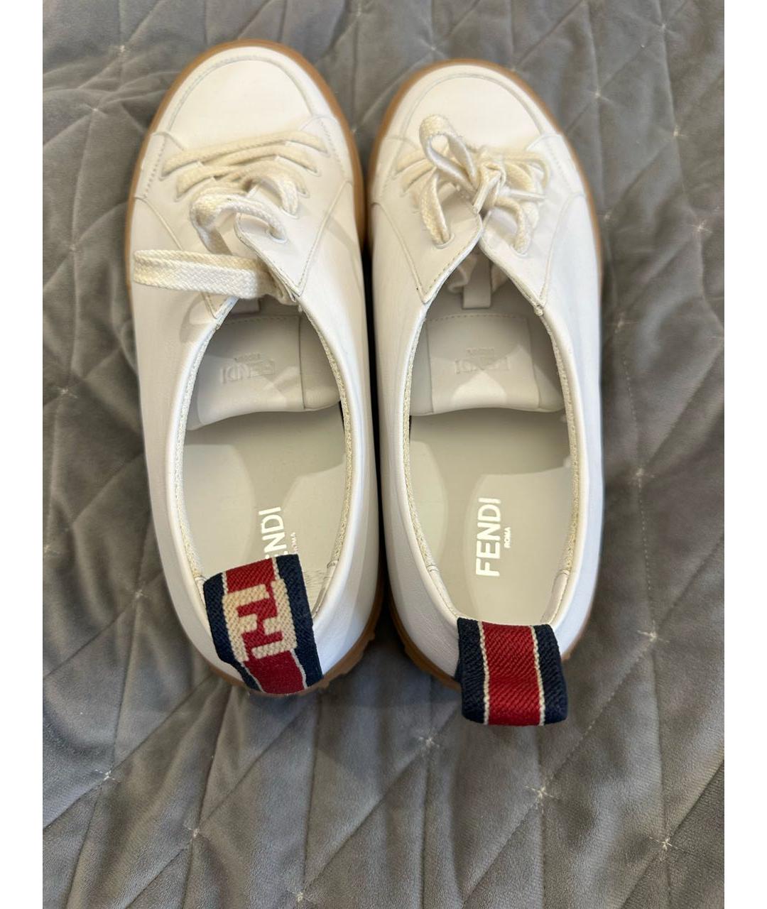 FENDI Белые кожаные низкие кроссовки / кеды, фото 3