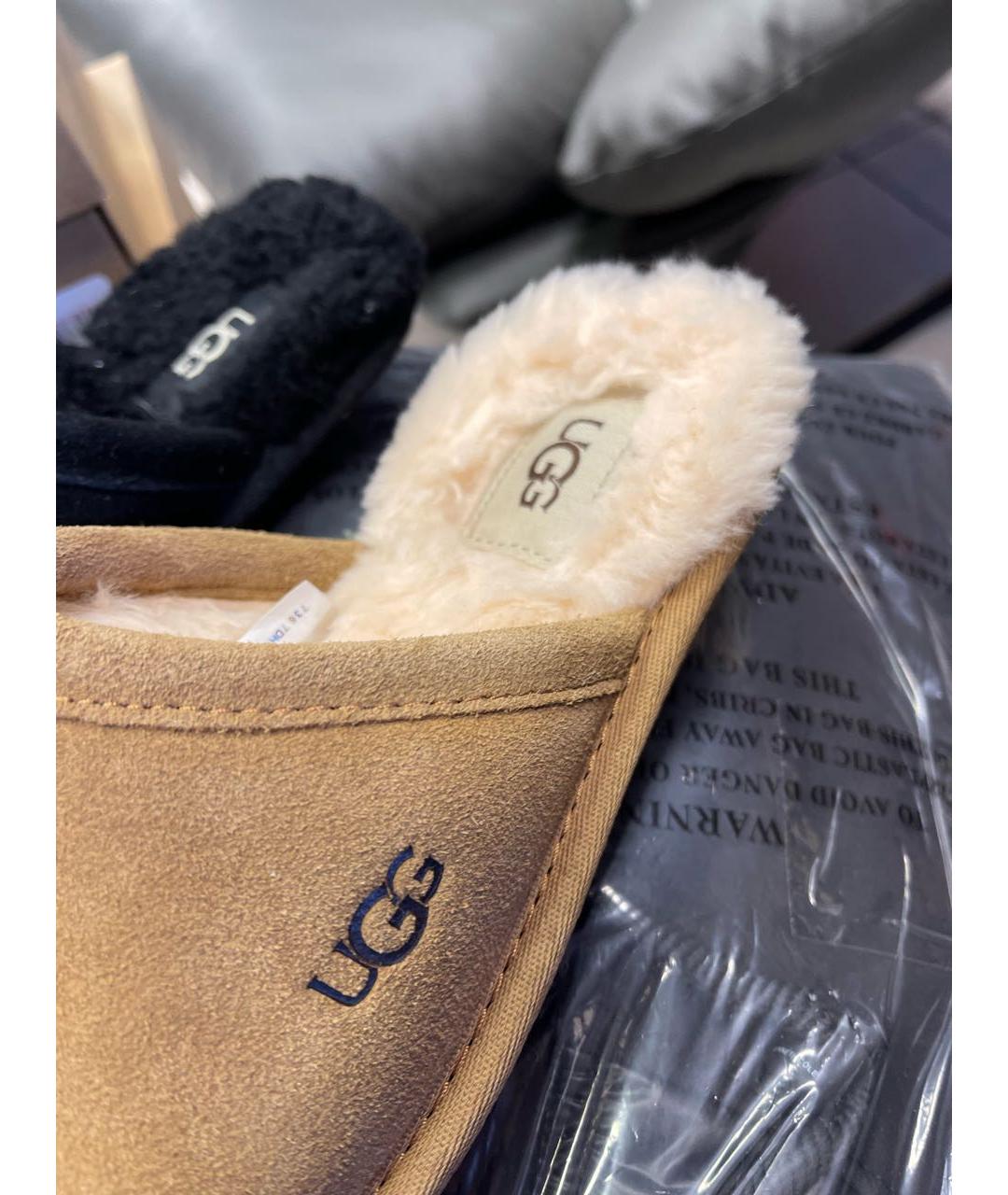 UGG AUSTRALIA Черные замшевые сабо, фото 7