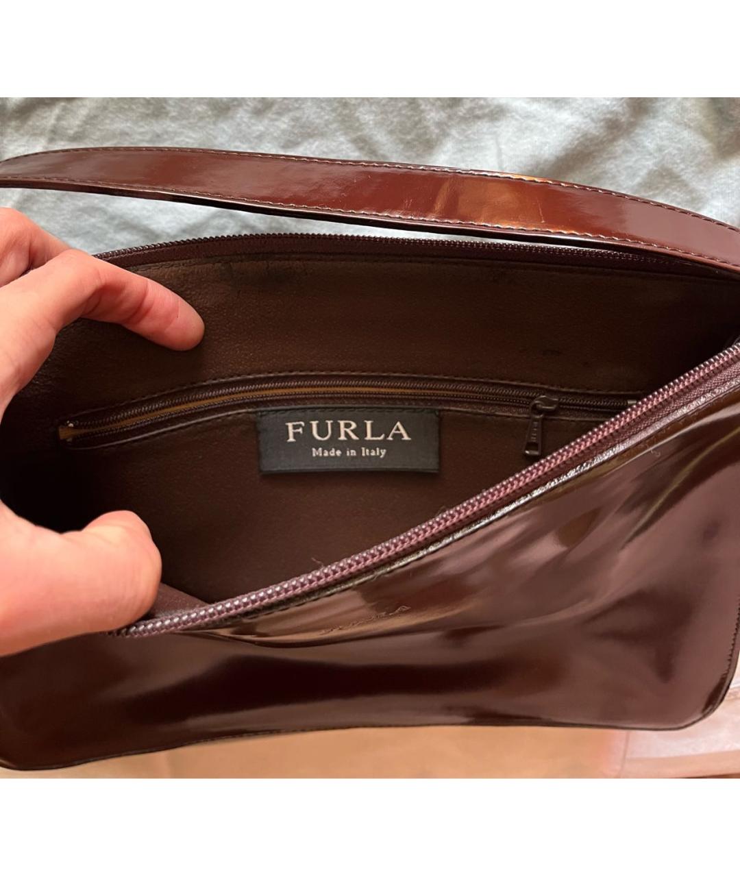 FURLA Коричневая сумка через плечо из лакированной кожи, фото 3