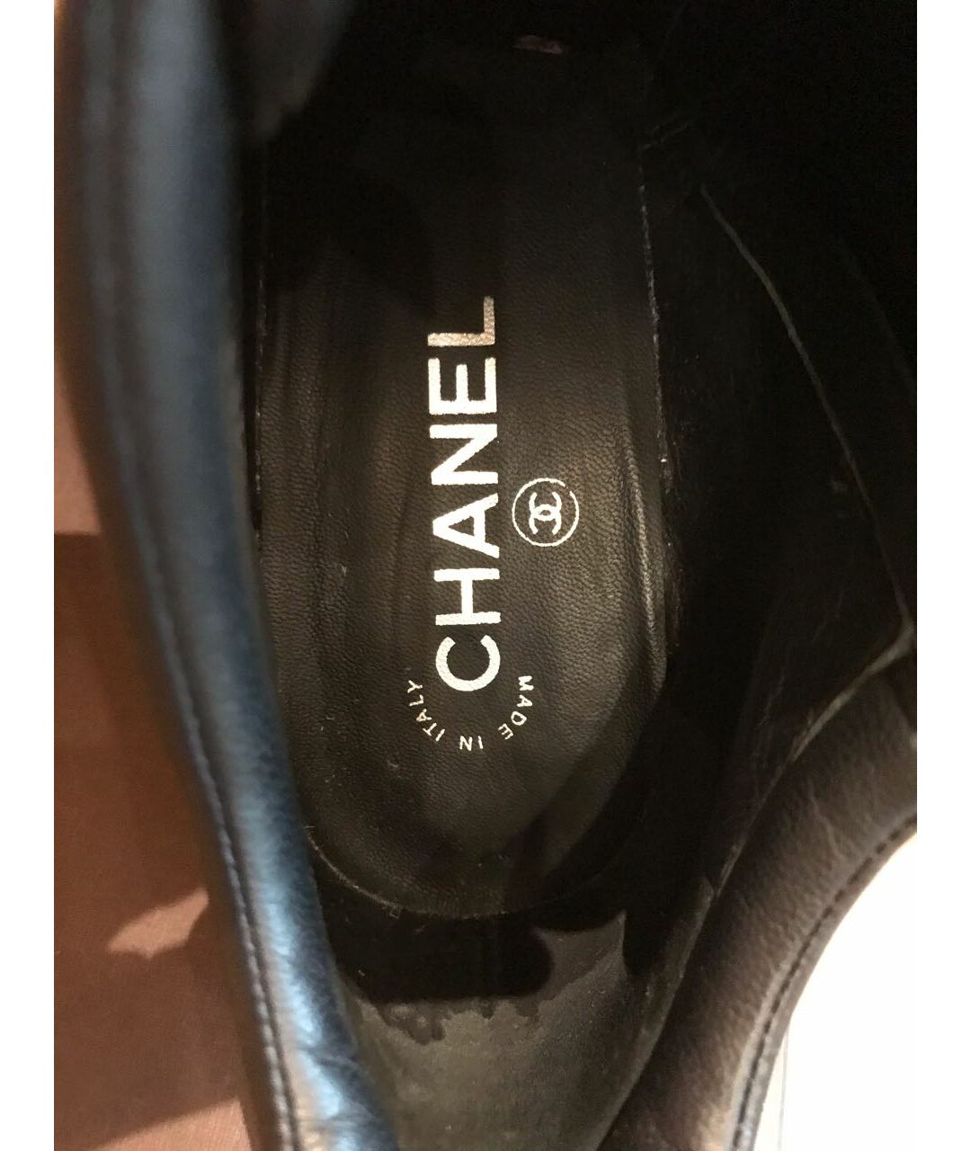 CHANEL PRE-OWNED Черные ботильоны из лакированной кожи, фото 4