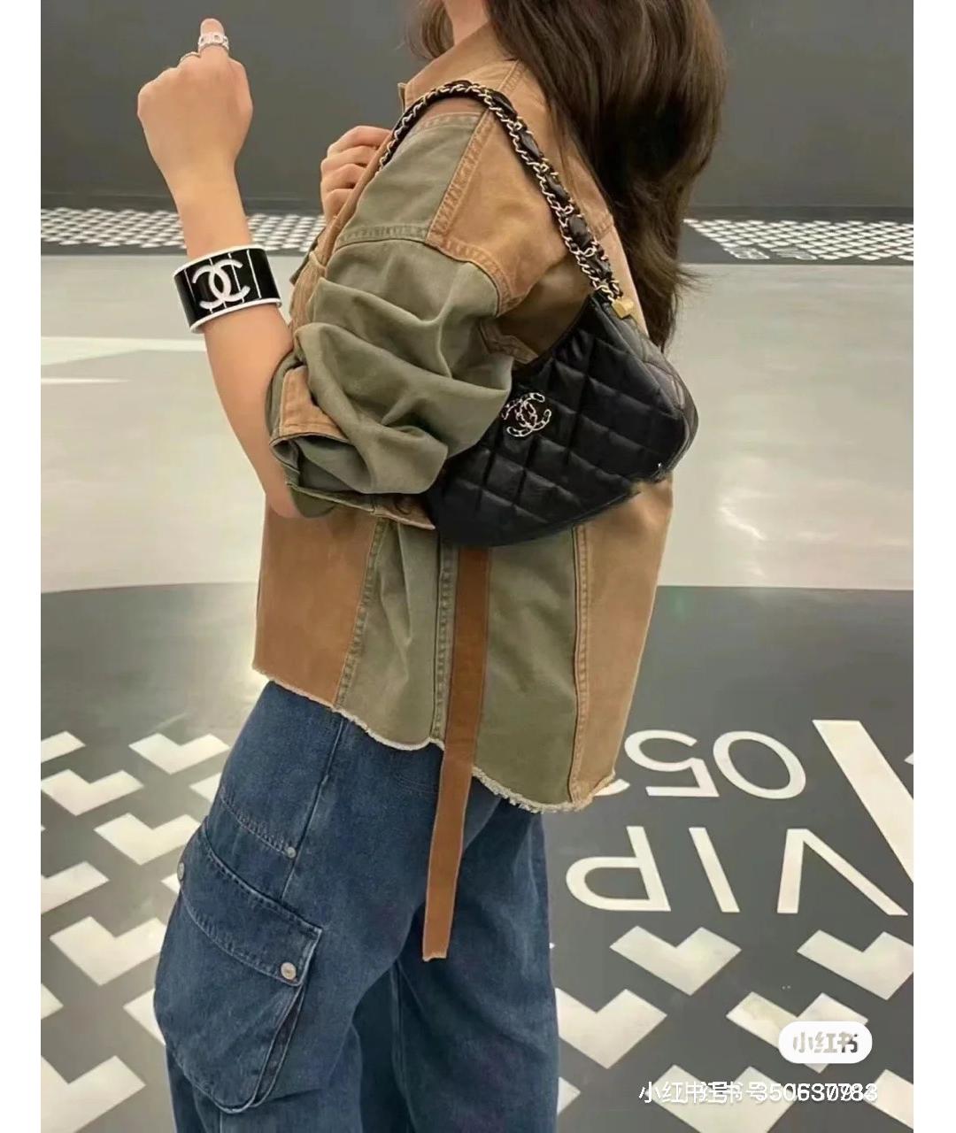 CHANEL Черная кожаная сумка через плечо, фото 6