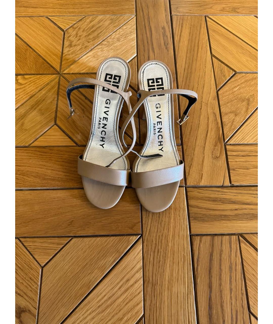 GIVENCHY Бежевые кожаные босоножки, фото 4