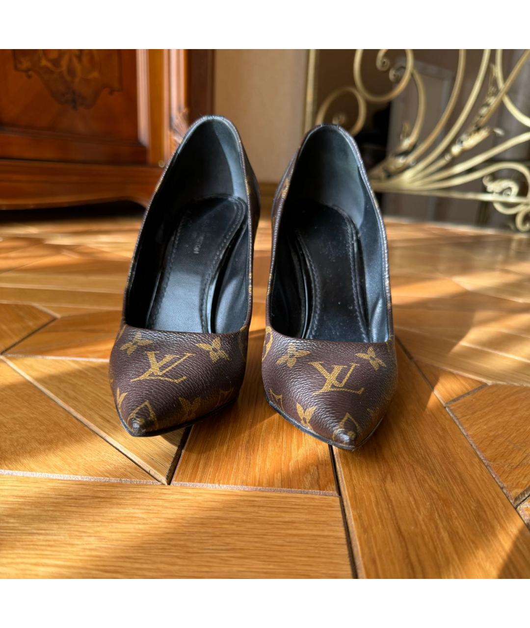 LOUIS VUITTON PRE-OWNED Коричневые туфли, фото 2