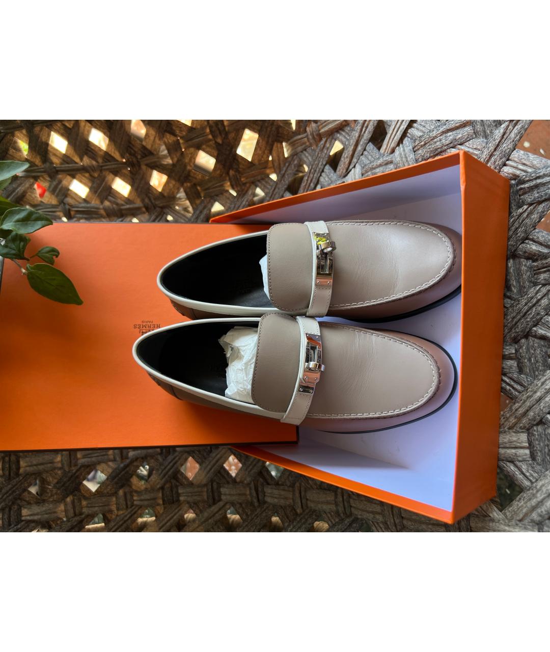 HERMES Бежевые кожаные лоферы, фото 2