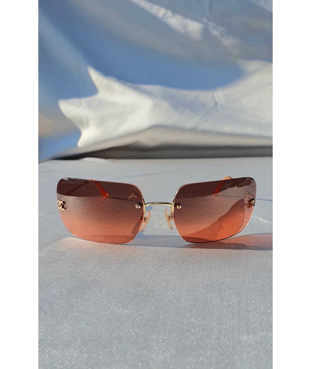 CHANEL Красные пластиковые солнцезащитные очки, фото 7