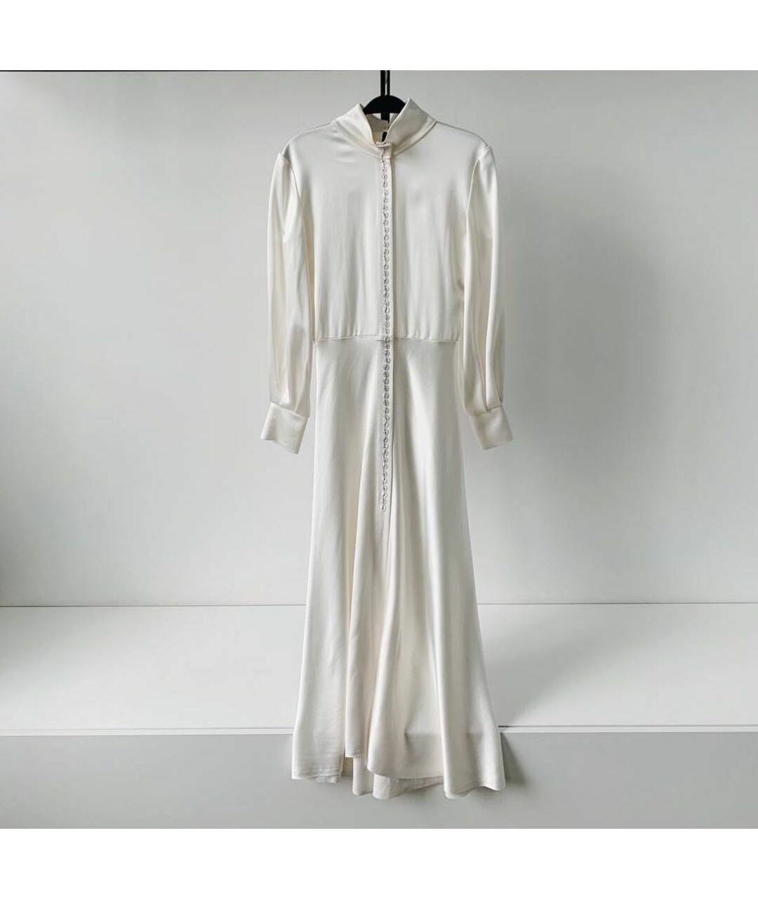 TATUNA NIKOLAISHVILI Белое шелковое вечернее платье, фото 9