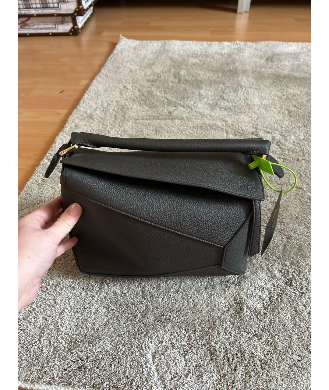 LOEWE Коричневая кожаная сумка с короткими ручками, фото 5