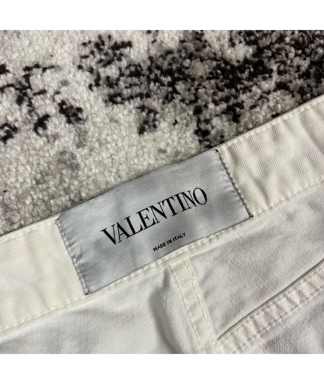 VALENTINO Белые хлопко-эластановые прямые джинсы, фото 6