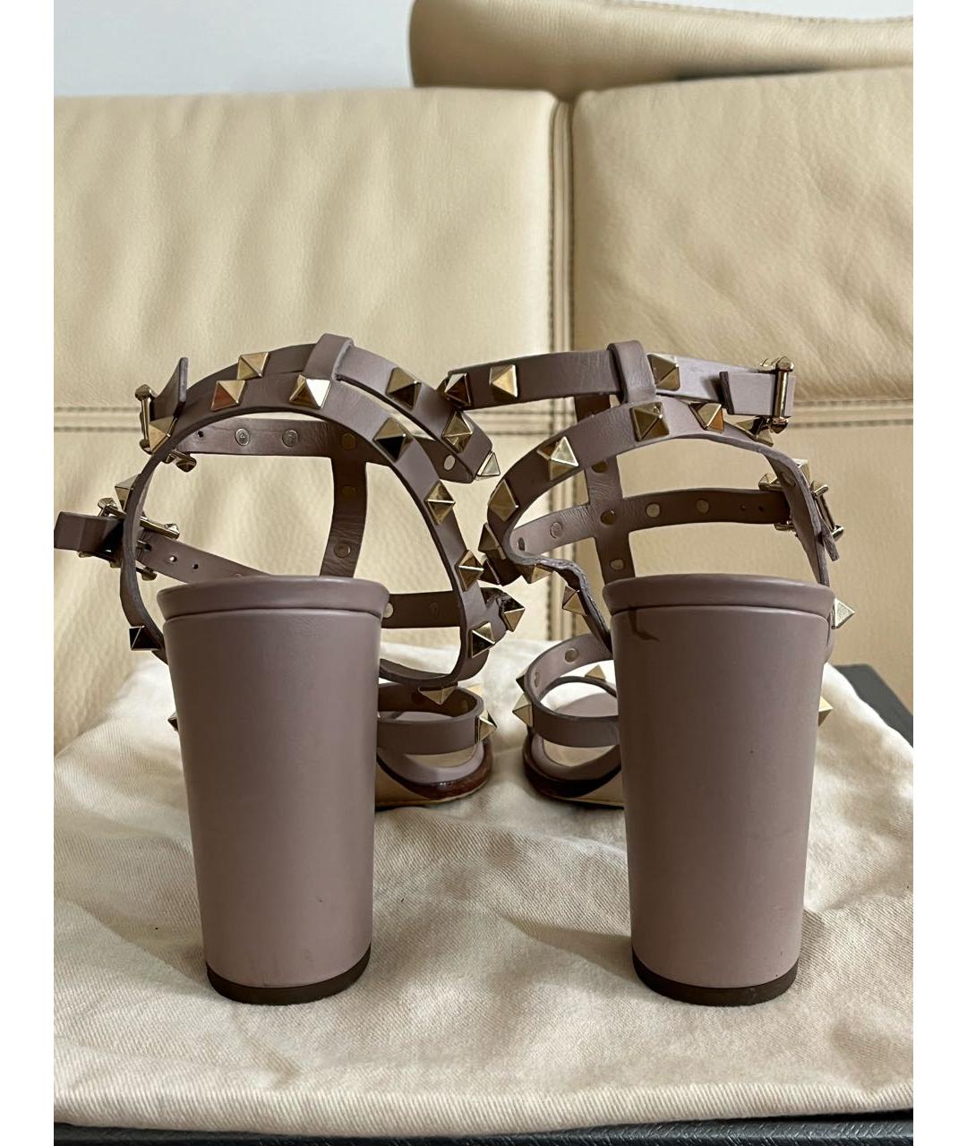 VALENTINO Бежевые кожаные босоножки, фото 4