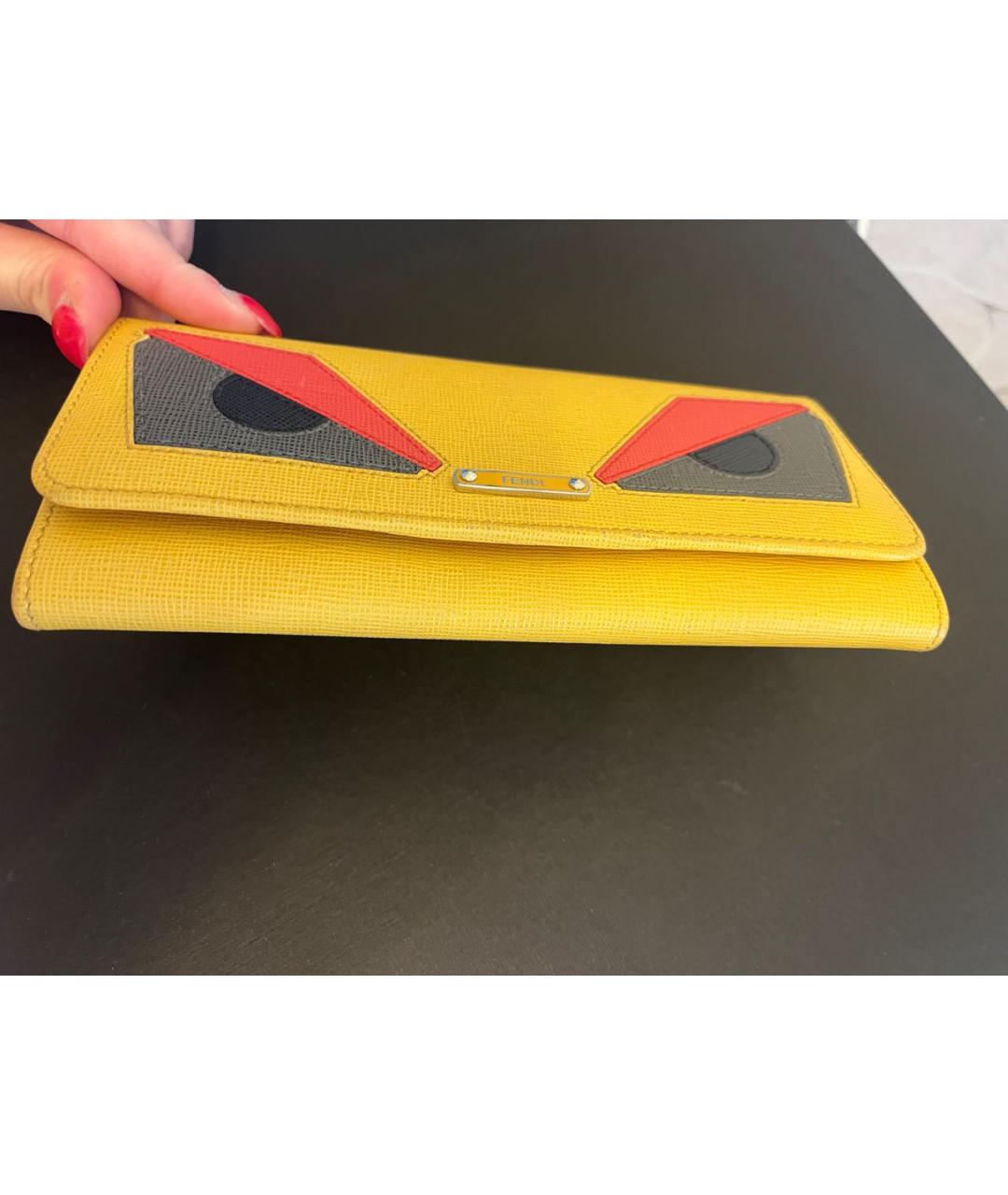 FENDI Желтый кожаный кошелек, фото 4
