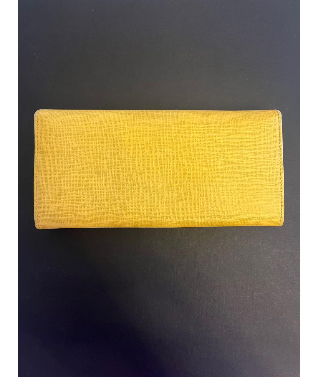 FENDI Желтый кожаный кошелек, фото 2