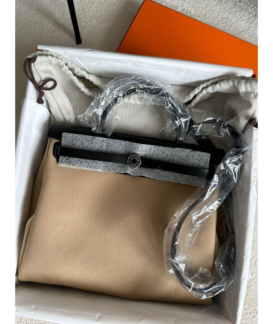 HERMES PRE-OWNED Бежевая кожаная сумка с короткими ручками, фото 2