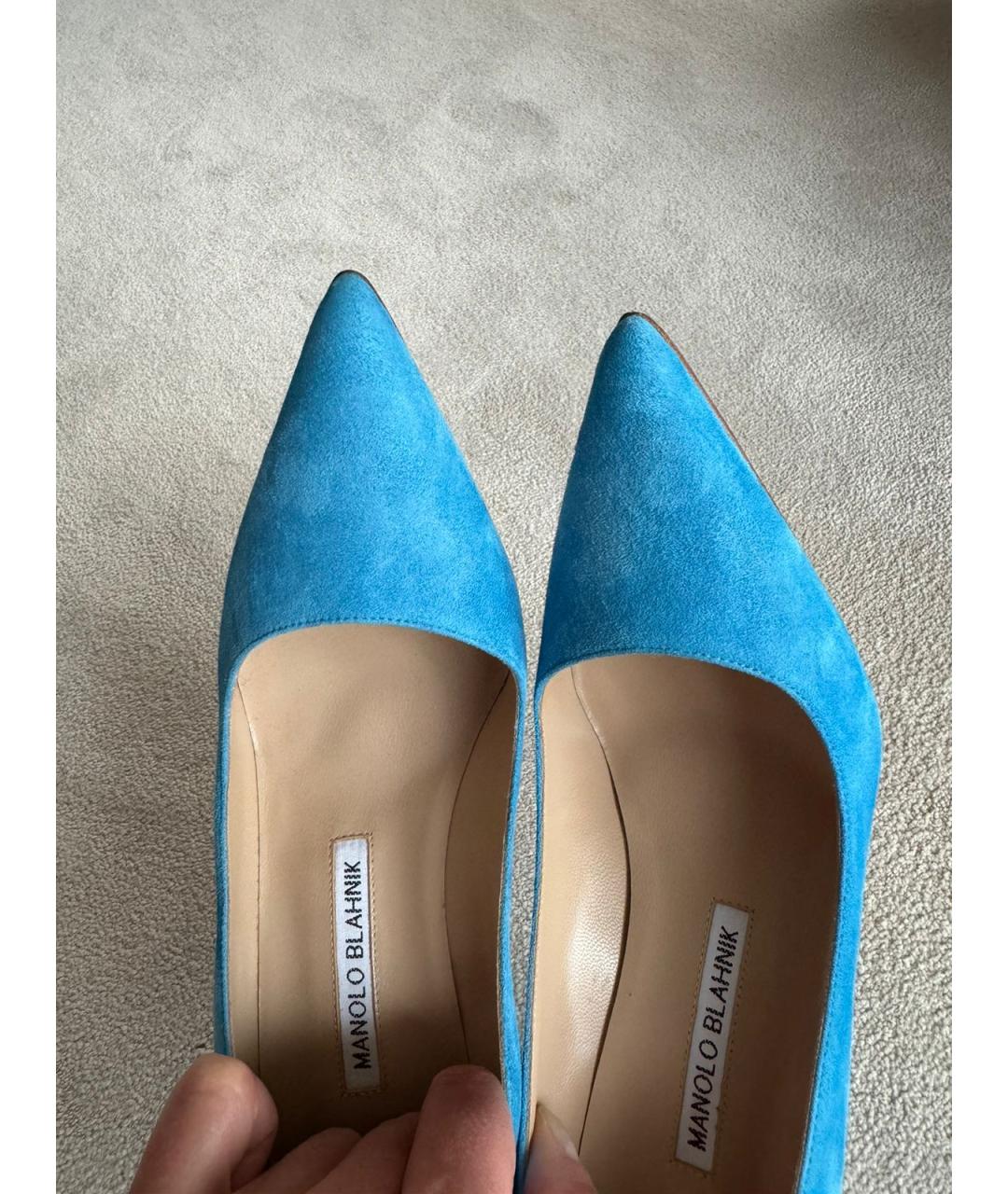 MANOLO BLAHNIK Голубые замшевые туфли, фото 3