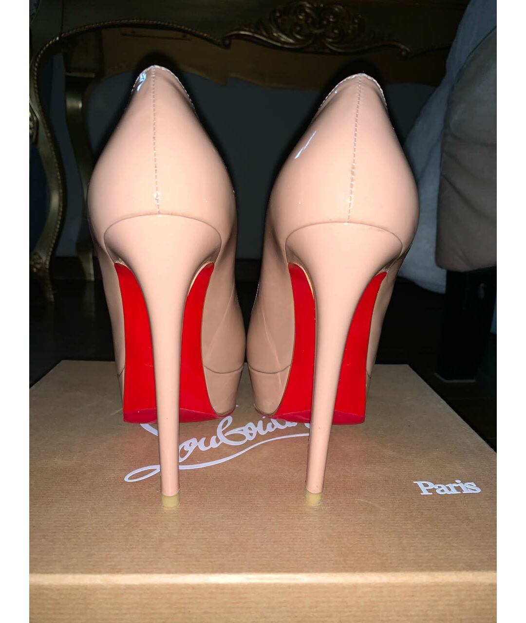 CHRISTIAN LOUBOUTIN Бежевые туфли из лакированной кожи, фото 4