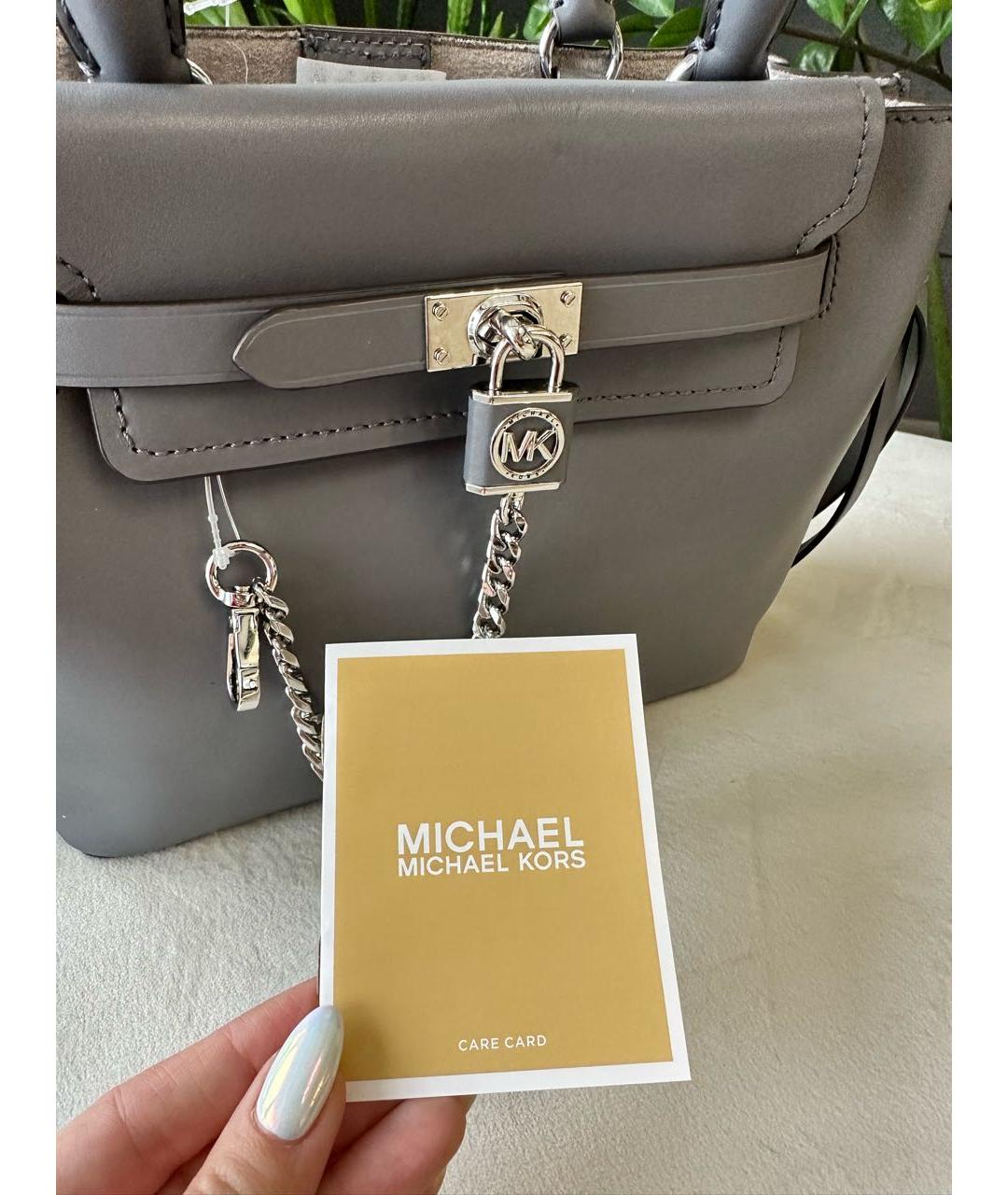 MICHAEL MICHAEL KORS Серая кожаная сумка с короткими ручками, фото 6