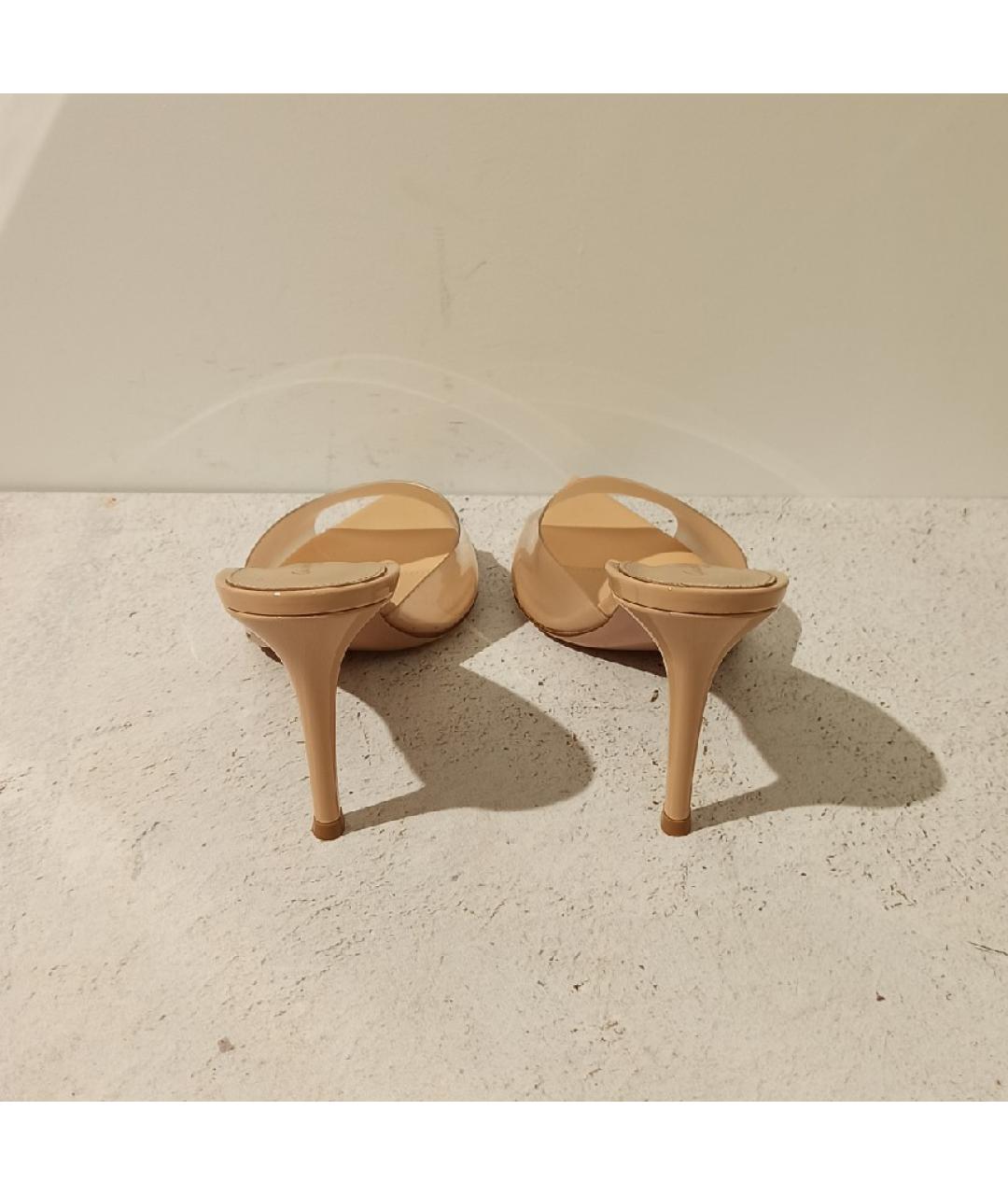 GIANVITO ROSSI Бежевые мюли, фото 3