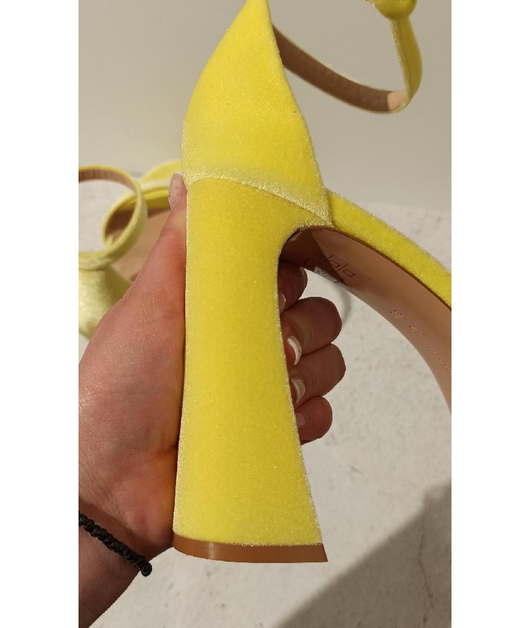 GIANVITO ROSSI Желтые босоножки, фото 6