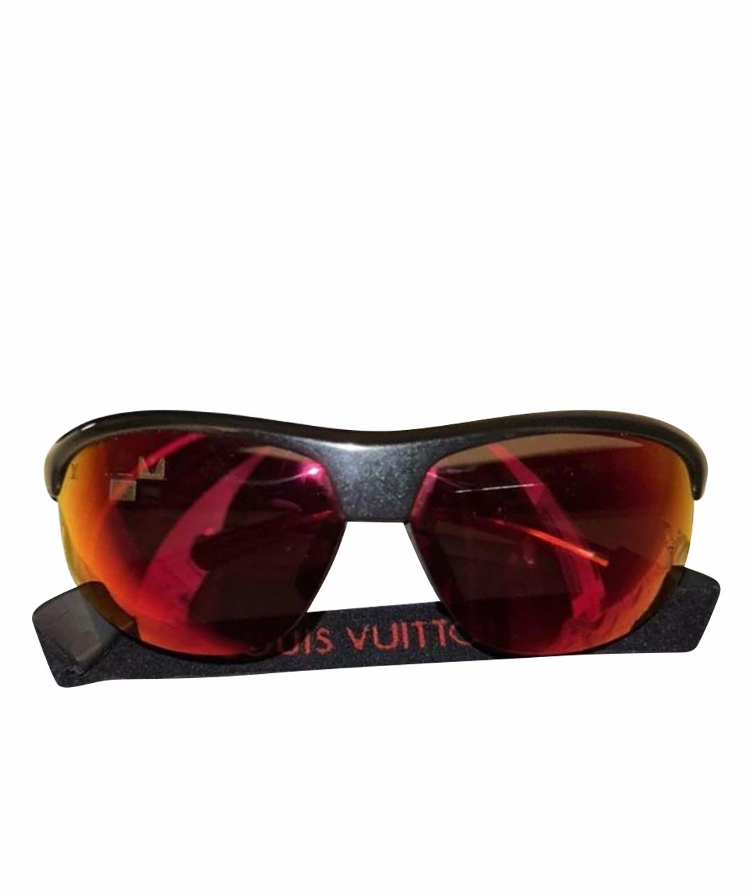LOUIS VUITTON Антрацитовые пластиковые солнцезащитные очки, фото 1