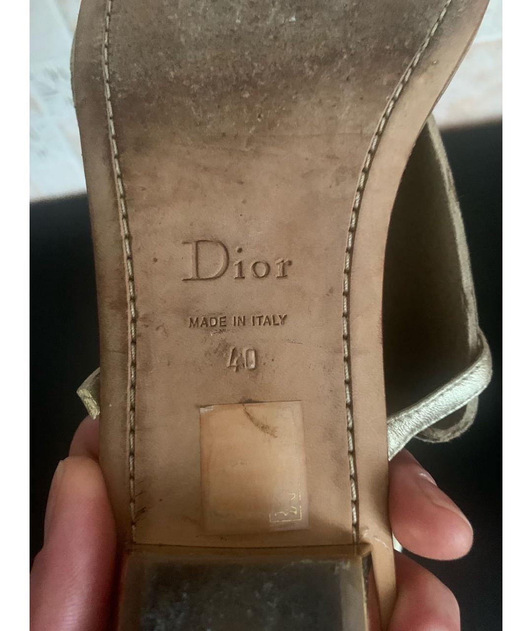 CHRISTIAN DIOR PRE-OWNED Золотые кожаные шлепанцы, фото 6