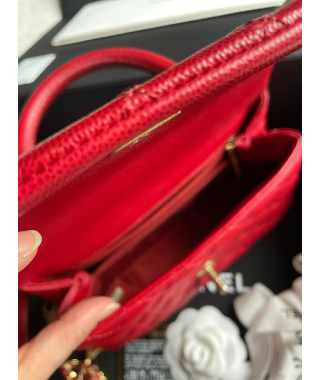 CHANEL PRE-OWNED Красная кожаная сумка с короткими ручками, фото 6