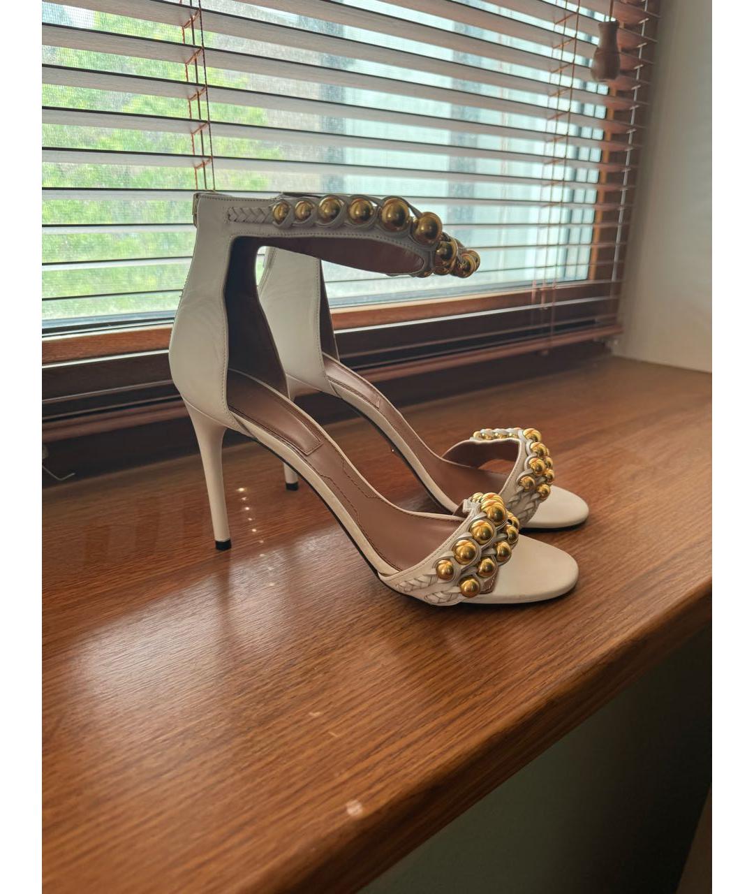 GIVENCHY Белые кожаные босоножки, фото 9